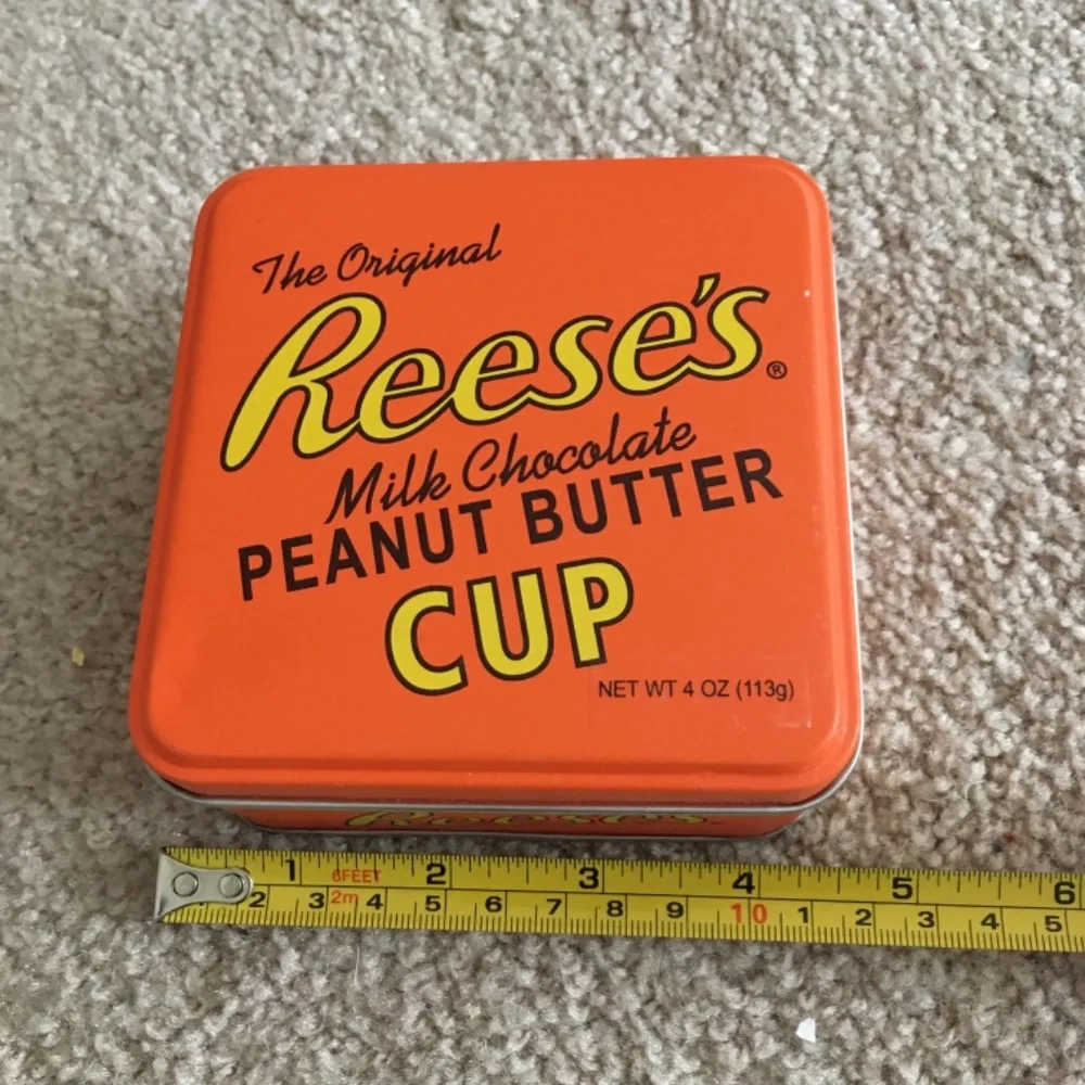 Repop Reese’s Tin - Picture 3 of 7